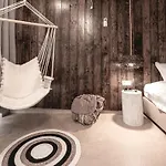 La - Saint スヴェティ・ヴラス